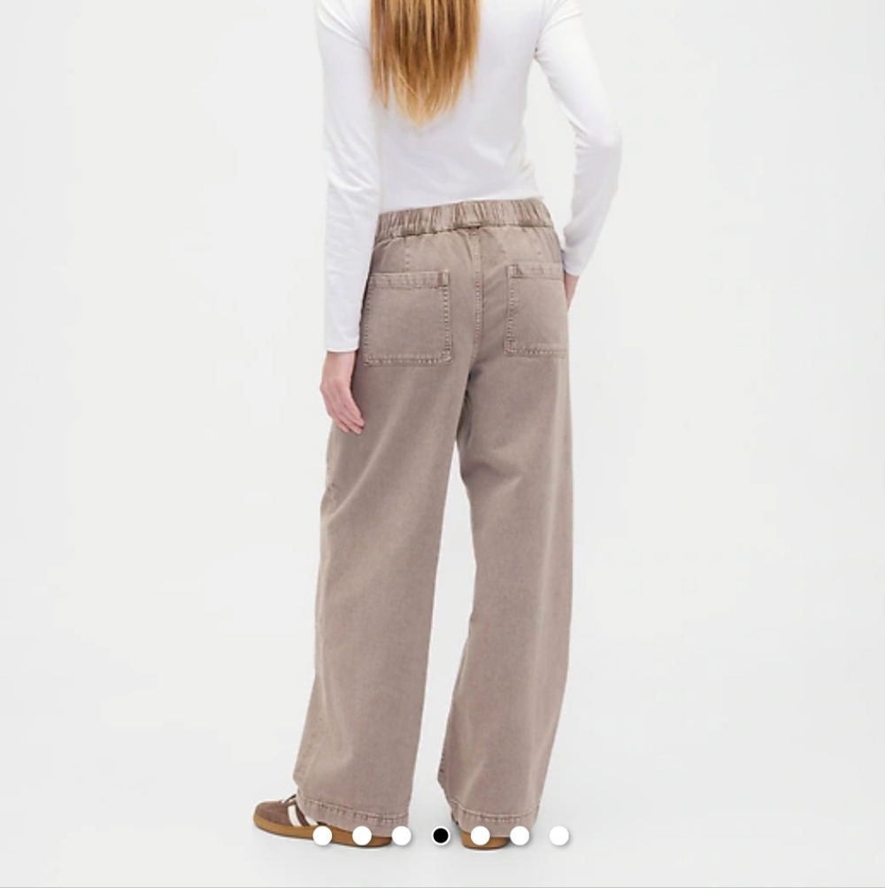 GAP Wide Leg Utility Pants in Taupe - Picture 2 of 8